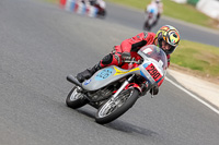 Vintage-motorcycle-club;eventdigitalimages;mallory-park;mallory-park-trackday-photographs;no-limits-trackdays;peter-wileman-photography;trackday-digital-images;trackday-photos;vmcc-festival-1000-bikes-photographs